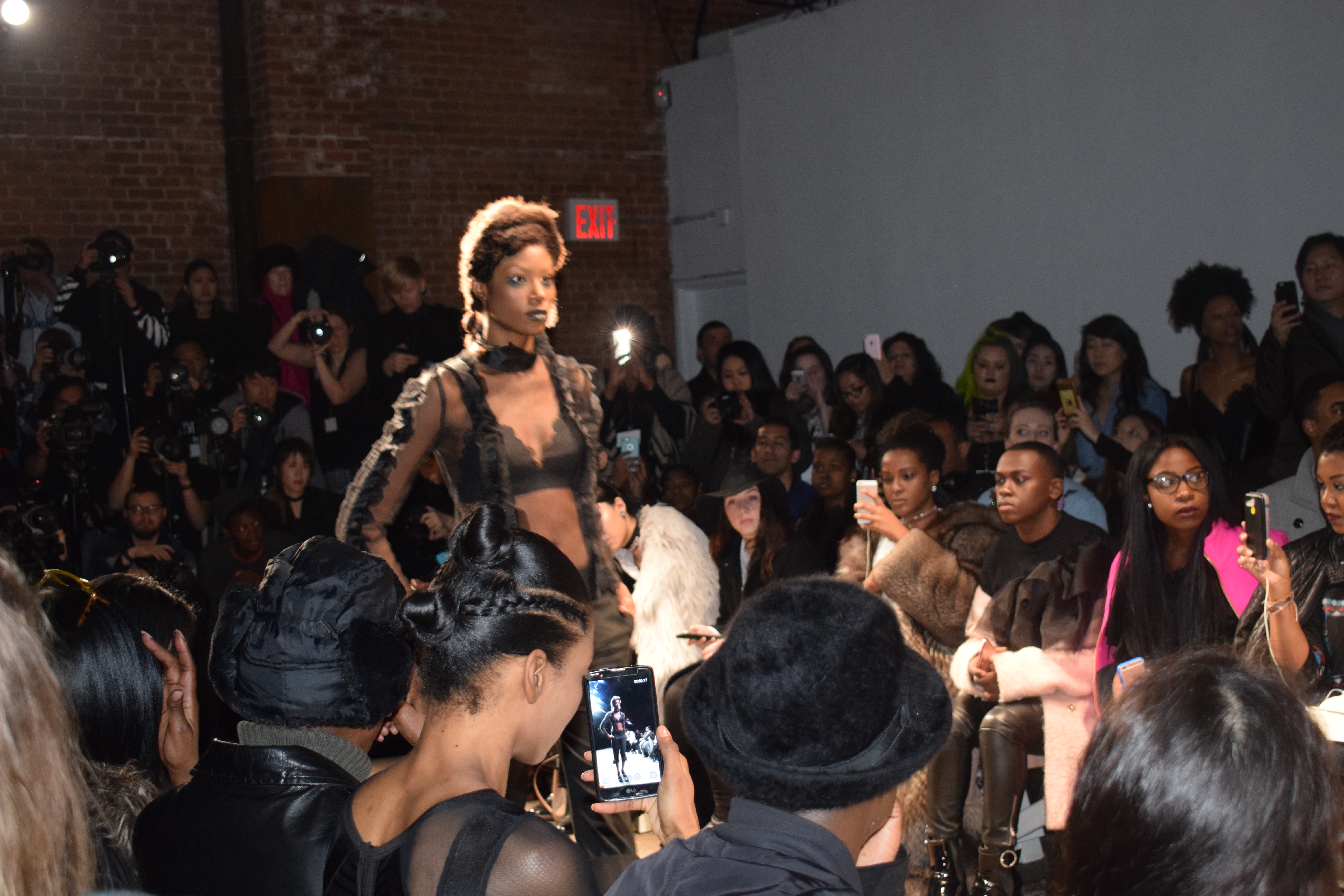 saku-new-york-fashion-show-6